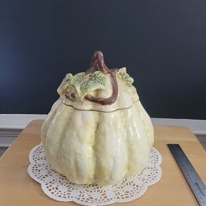 Large Ceramic Farmhouse Pumpkin Cookie Jar Container Chartreuse 9” Round X 10” T